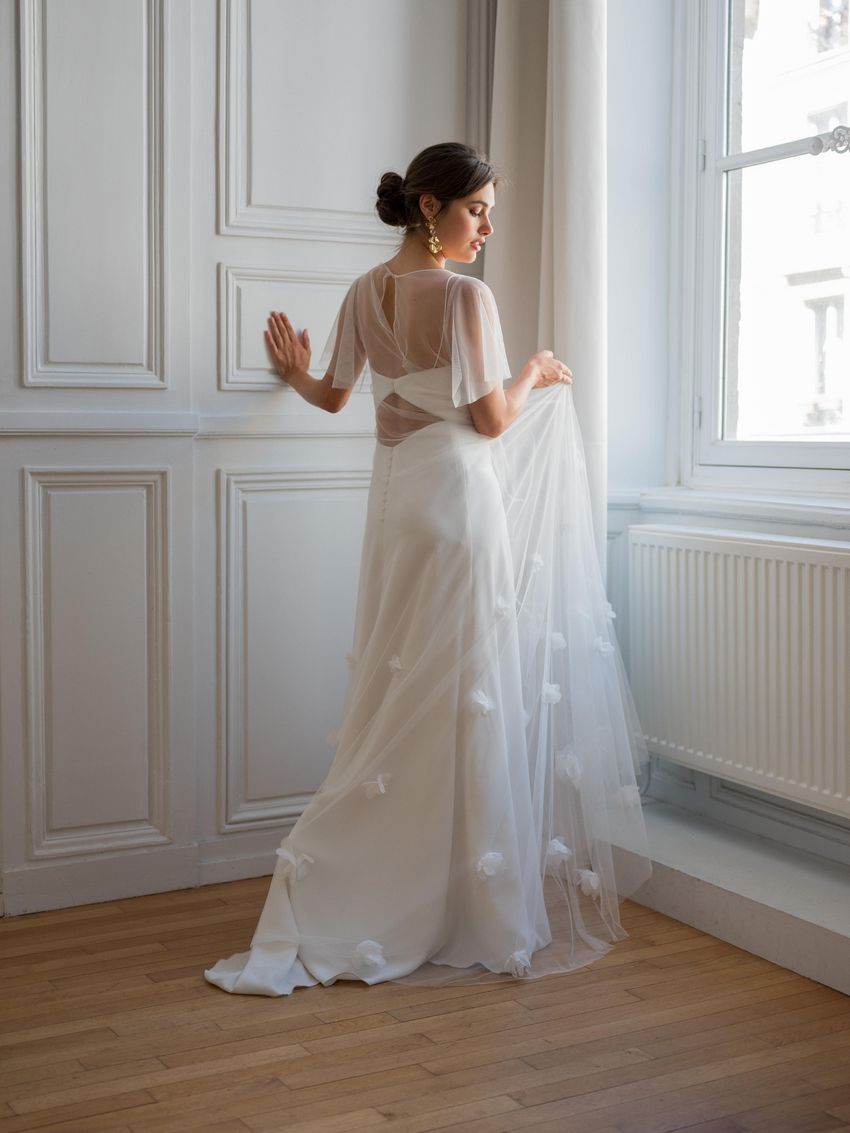 SUR ROBE A FLEURS BD (1)